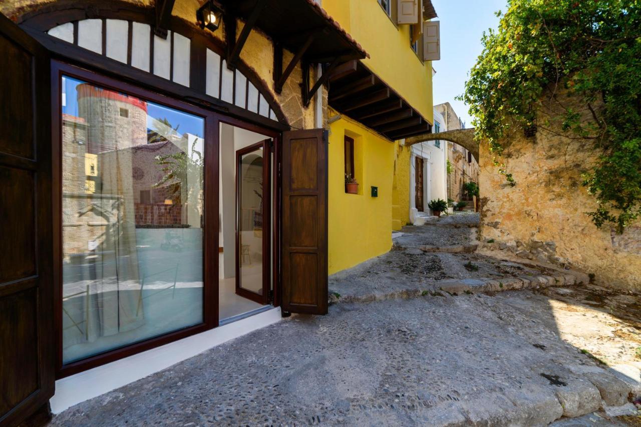 Voyaz Boutique Apartments & Suites -Old Town Rhodes City ภายนอก รูปภาพ